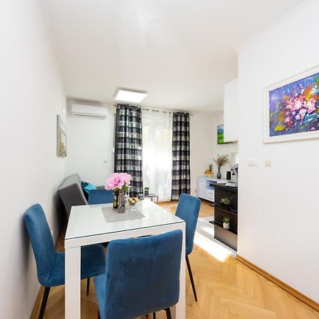 Apartment Paolo By The Beach Znjan Split Ngoại thất bức ảnh