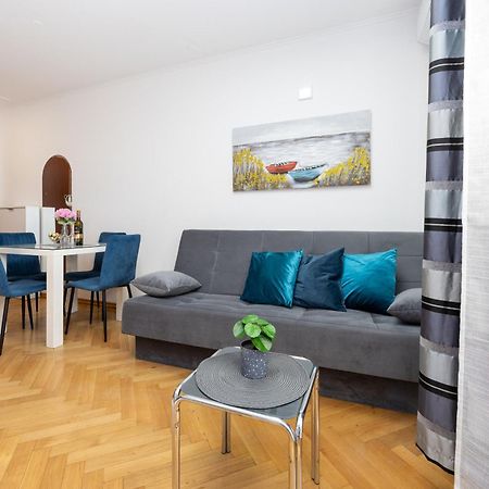 Apartment Paolo By The Beach Znjan Split Ngoại thất bức ảnh