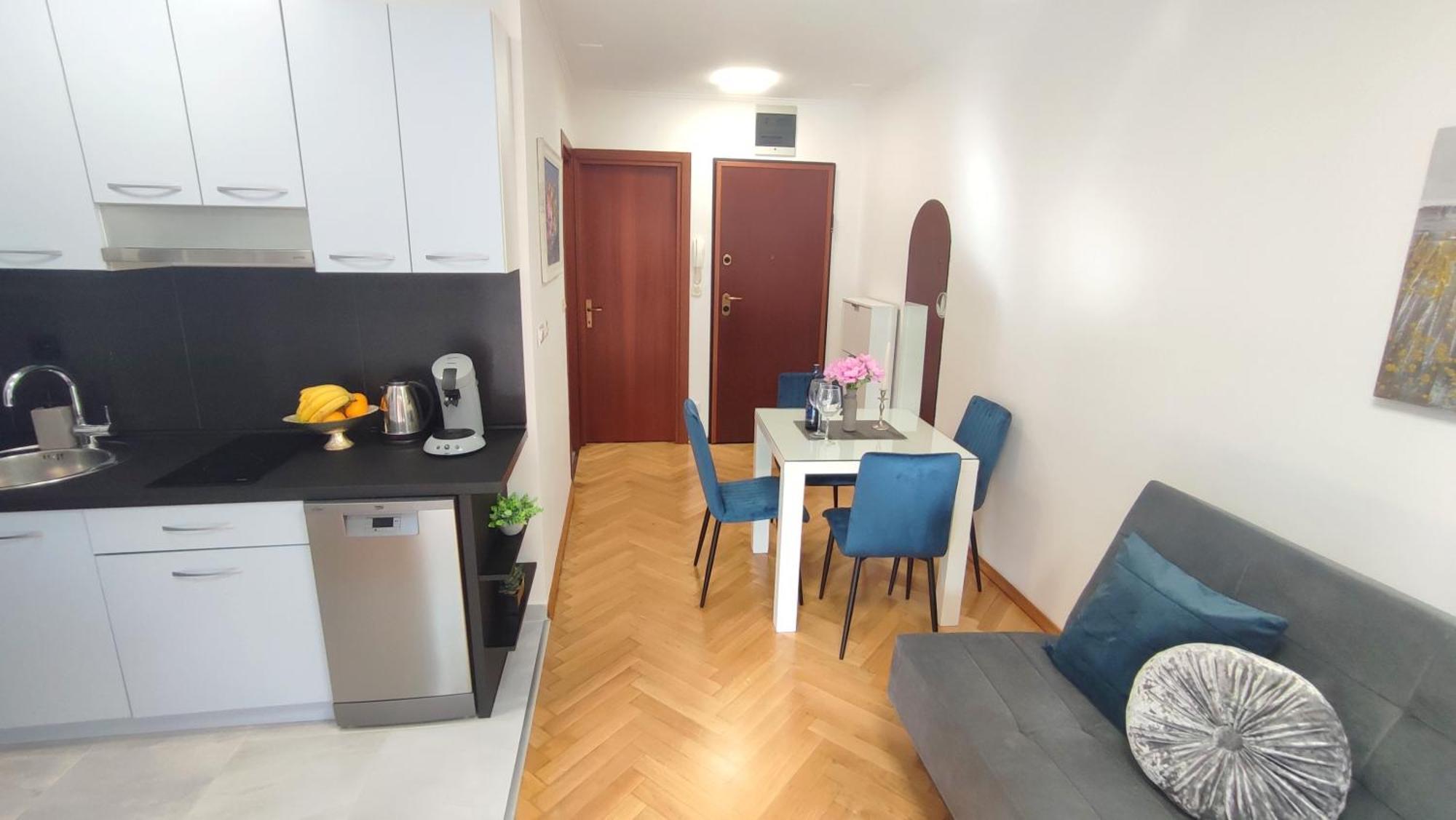 Apartment Paolo By The Beach Znjan Split Ngoại thất bức ảnh