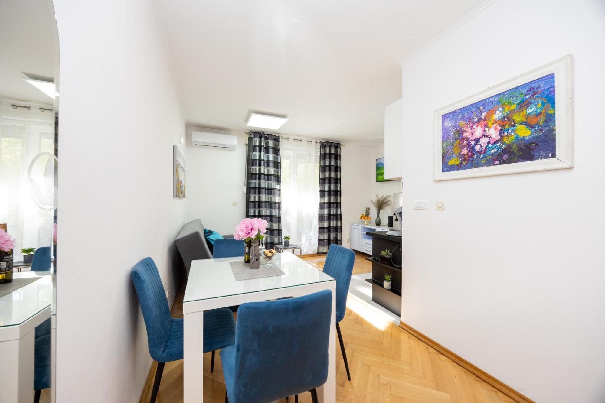 Apartment Paolo By The Beach Znjan Split Ngoại thất bức ảnh