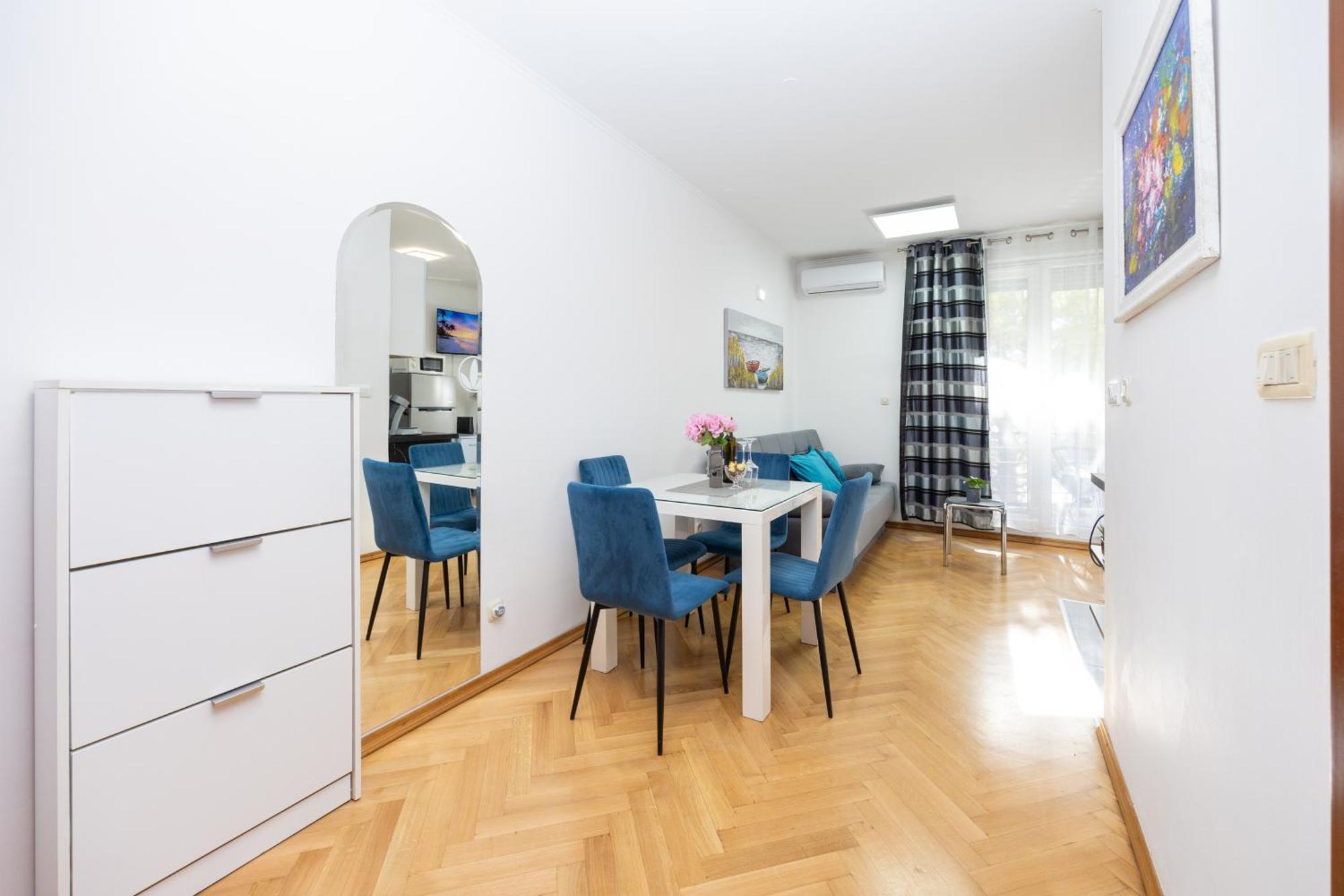 Apartment Paolo By The Beach Znjan Split Ngoại thất bức ảnh