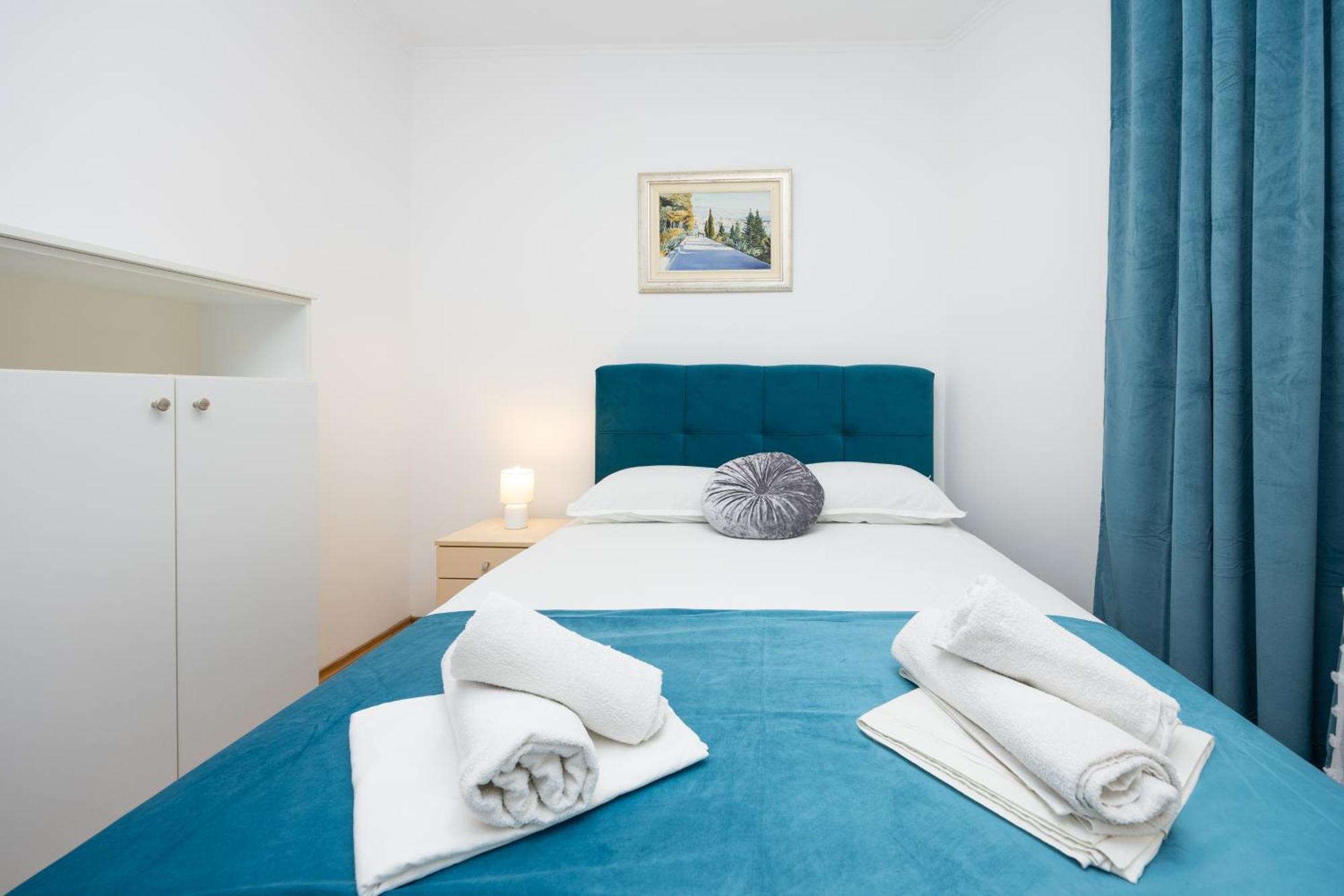 Apartment Paolo By The Beach Znjan Split Ngoại thất bức ảnh